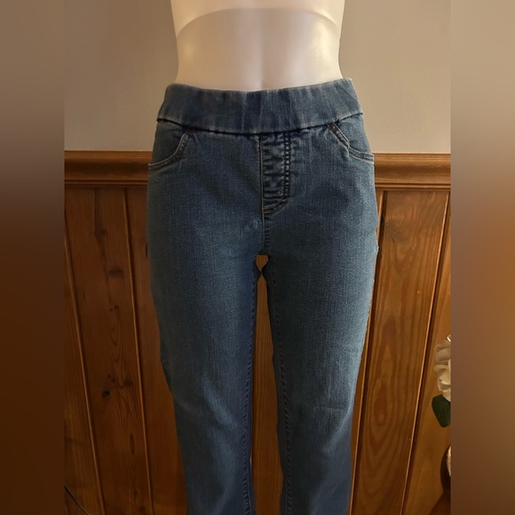 Pull on denim jeggings, 10P Lee Styleup boot cut flat front jeans, petite, short - Picture 3 of 12